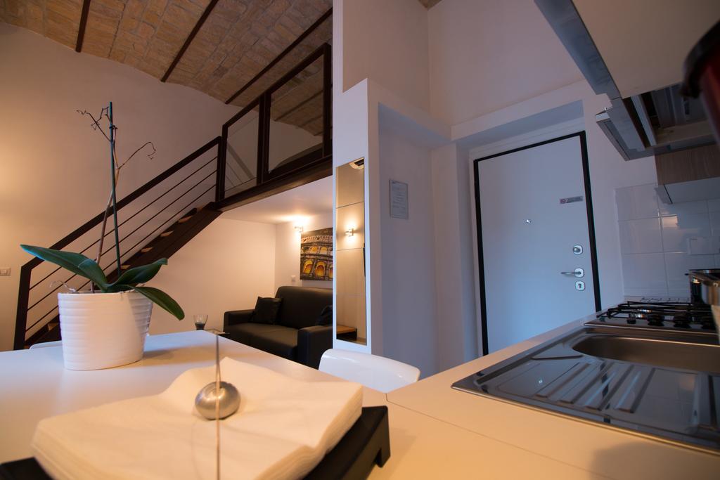 Inner House * Roma